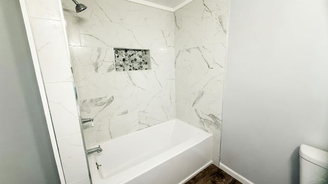 204 Elm Street, Bay City, MI 48706