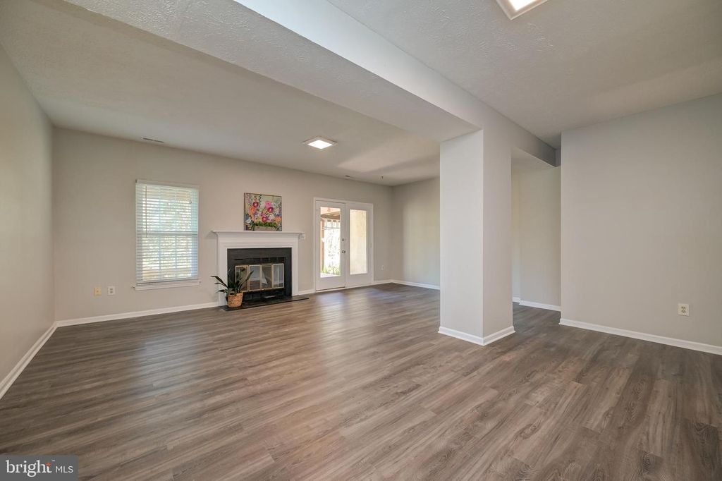 Image 30 of property listing at 4527 KINGSCUP CT, Ellicott City, MD 21042