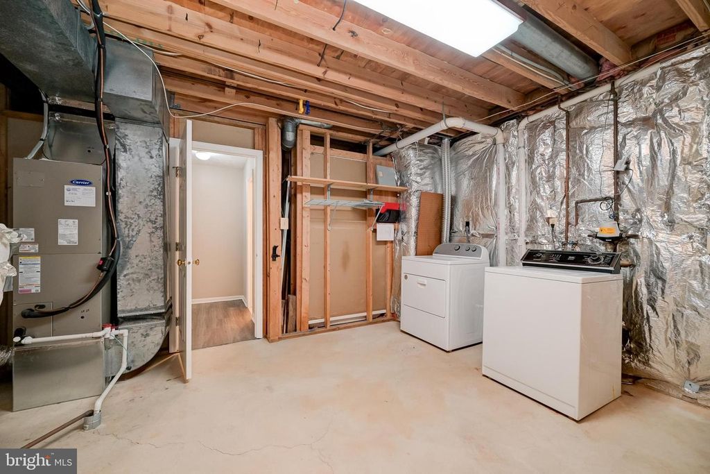 Image 34 of property listing at 4527 KINGSCUP CT, Ellicott City, MD 21042