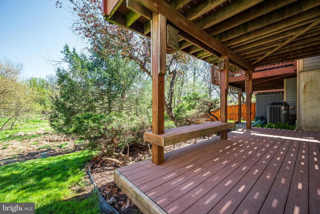 Image 38 of property listing at 4527 KINGSCUP CT, Ellicott City, MD 21042