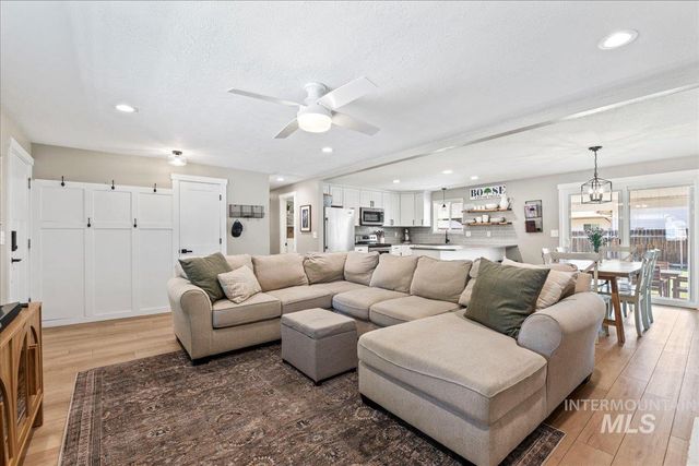 3406 S Centennial Way, Boise, ID 83706