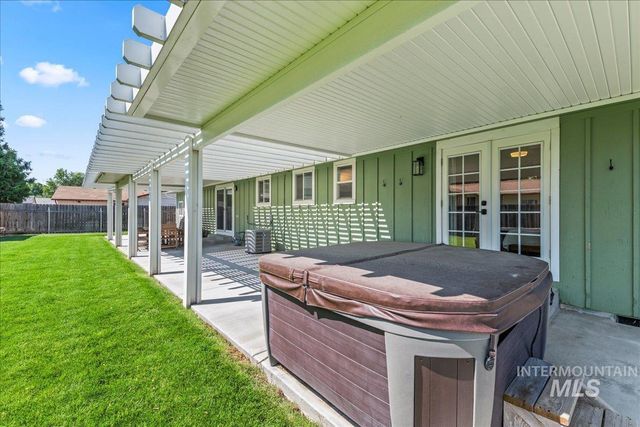 3406 S Centennial Way, Boise, ID 83706