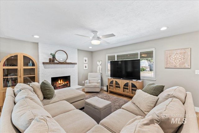 3406 S Centennial Way, Boise, ID 83706