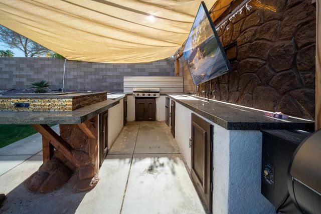 43889 Virginia Avenue, Indio, CA 92201