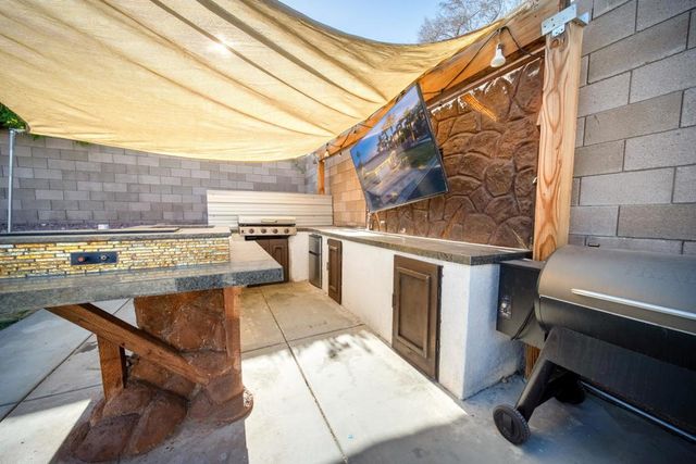 43889 Virginia Avenue, Indio, CA 92201