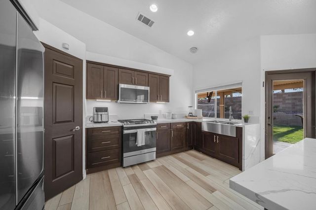 43889 Virginia Avenue, Indio, CA 92201