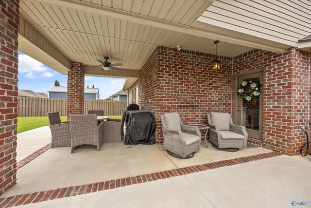 8308 Stillwater Circle, Huntsville, AL 35806