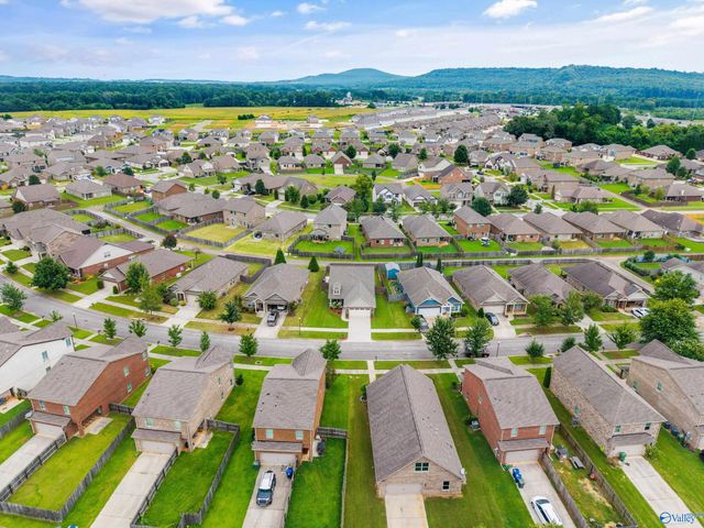 8308 Stillwater Circle, Huntsville, AL 35806