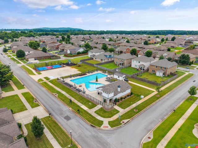 8308 Stillwater Circle, Huntsville, AL 35806