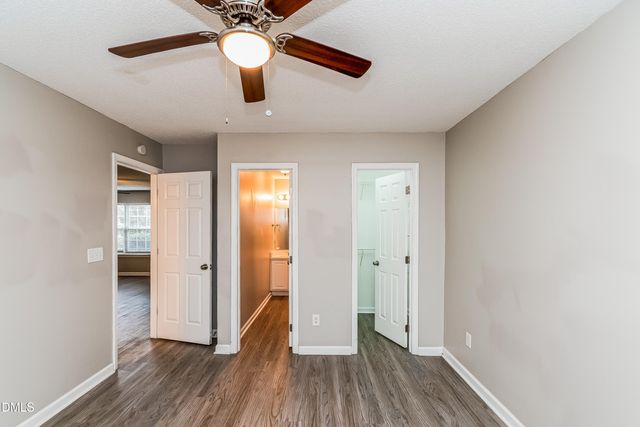 6 Cayman Court, Durham, NC 27703