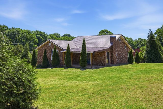 707 Cherokee Trail, Rossville, GA 30741