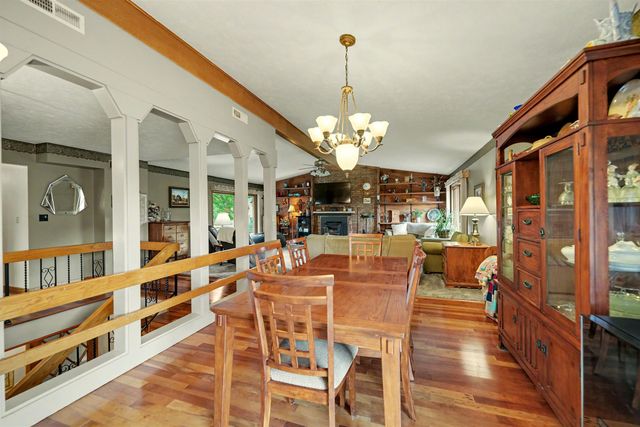 125 S Hilldale Rd, Salina, KS 67401
