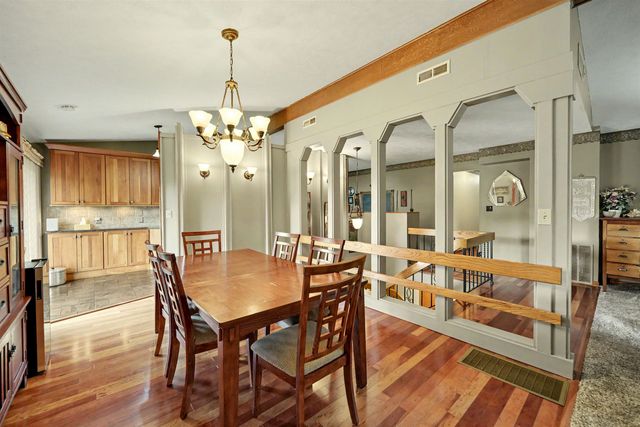 125 S Hilldale Rd, Salina, KS 67401
