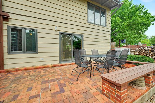 125 S Hilldale Rd, Salina, KS 67401