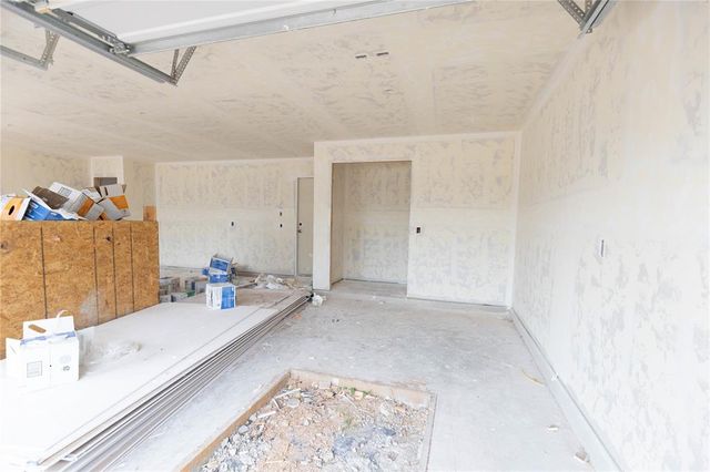 9321 NW 116th Street, Yukon, OK 73099