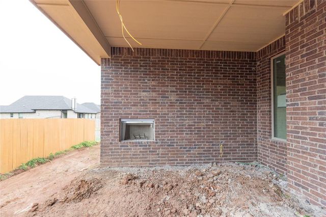 9321 NW 116th Street, Yukon, OK 73099