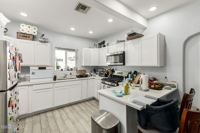 2321 E 6th Street, Tucson, AZ 85719