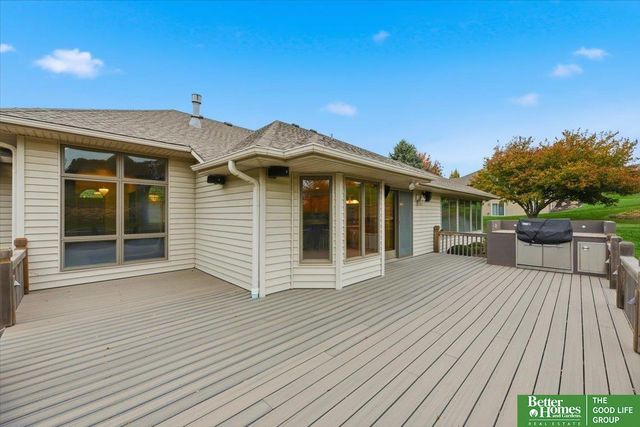 22231 Stoneybrook Drive, Council Bluffs, IA 51503