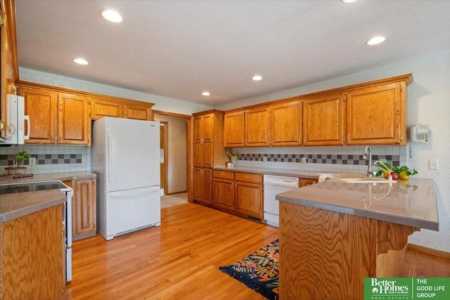 22231 Stoneybrook Drive, Council Bluffs, IA 51503