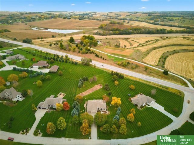 22231 Stoneybrook Drive, Council Bluffs, IA 51503