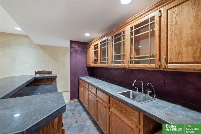 22231 Stoneybrook Drive, Council Bluffs, IA 51503