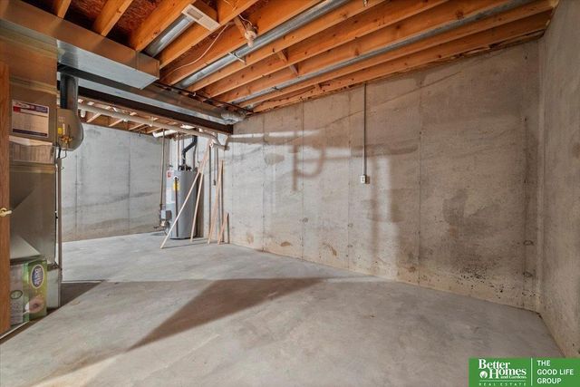 22231 Stoneybrook Drive, Council Bluffs, IA 51503