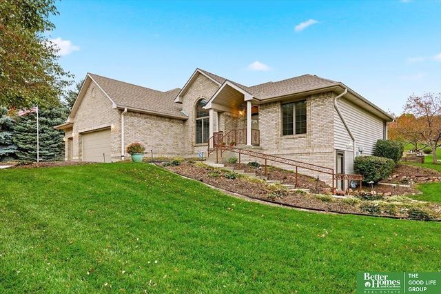 22231 Stoneybrook Drive, Council Bluffs, IA 51503