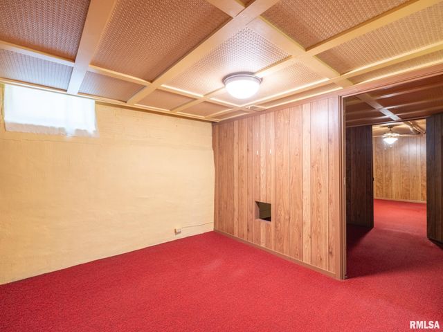 2409 N LINN Street, Peoria, IL 61604