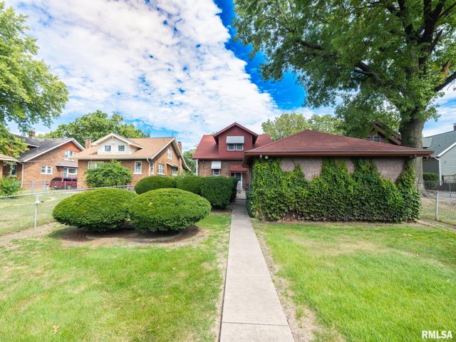 2409 N LINN Street, Peoria, IL 61604