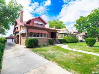 2409 N LINN Street, Peoria, IL 61604