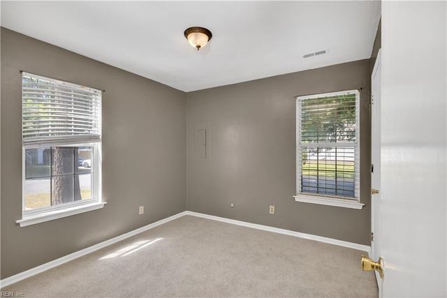 123 Mallard DR, Suffolk, VA 23434