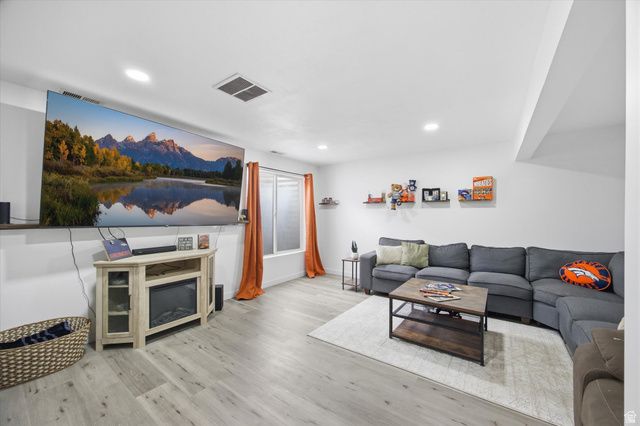 7939 N DUNDEE DR, Eagle Mountain, UT 84005