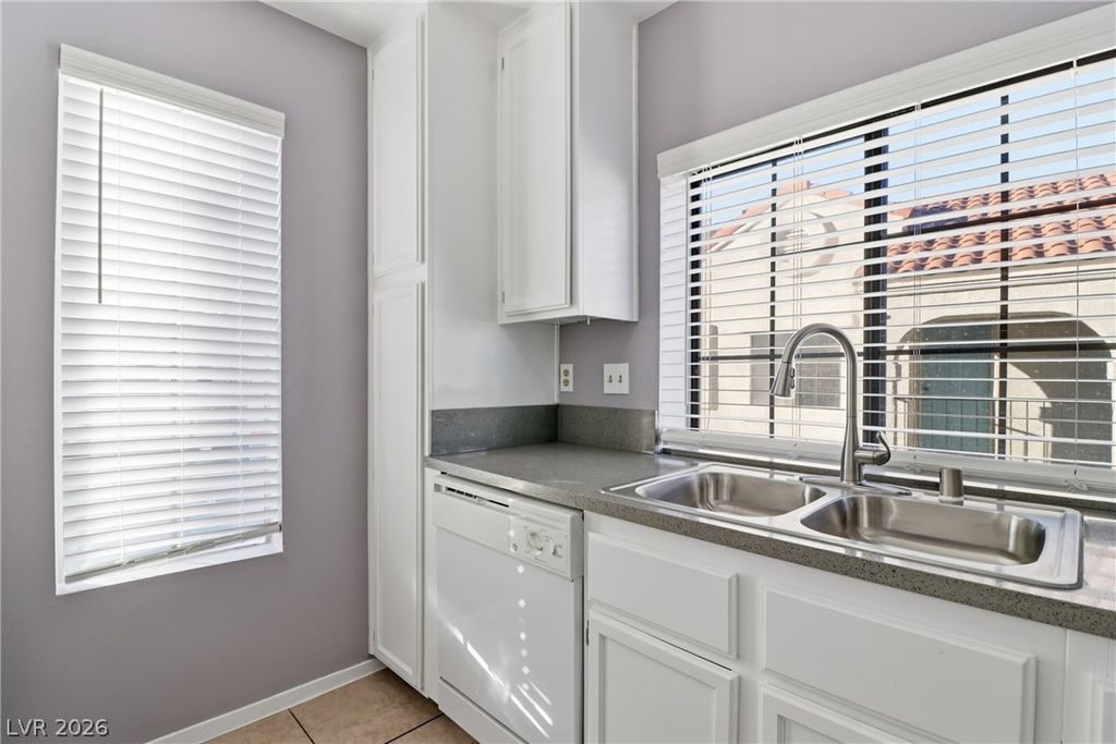 4836 Nara Vista Way 204, Las Vegas, NV 89103 — photo 2