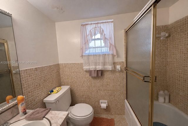 410 SE 2nd St 305, Hallandale Beach, FL 33009