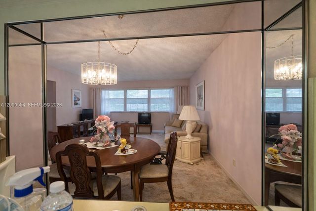 410 SE 2nd St 305, Hallandale Beach, FL 33009