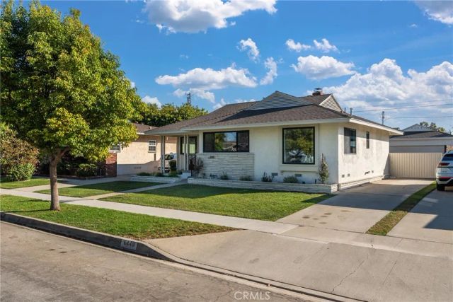 6448 E Los Arcos, Long Beach, CA 90815
