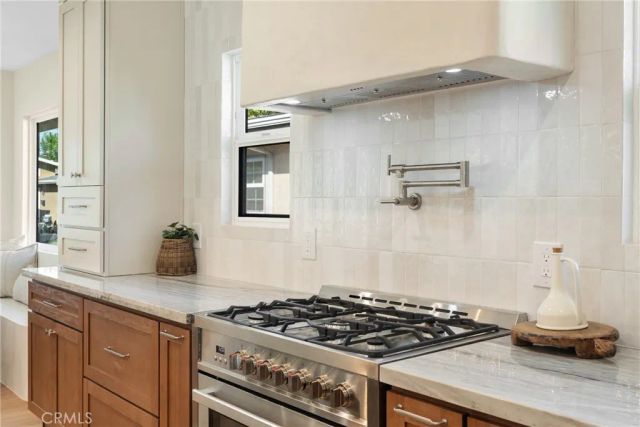 6448 E Los Arcos, Long Beach, CA 90815