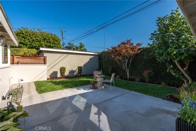 6448 E Los Arcos, Long Beach, CA 90815