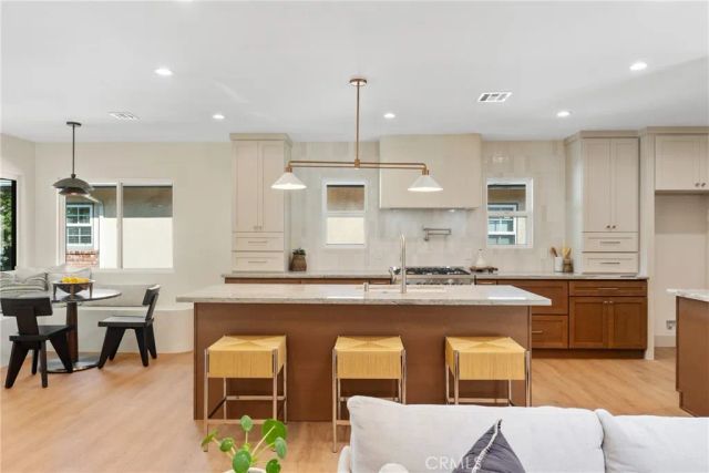 6448 E Los Arcos, Long Beach, CA 90815