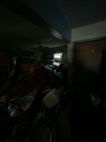 2221 North Kellett Avenue, Springfield, MO 65803