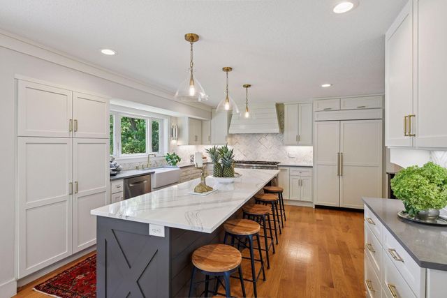 5112 S Lakeshore Drive, Independence, MN 55359