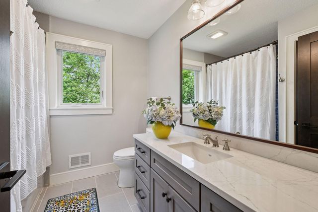 5112 S Lakeshore Drive, Independence, MN 55359