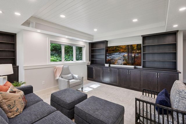 5112 S Lakeshore Drive, Independence, MN 55359