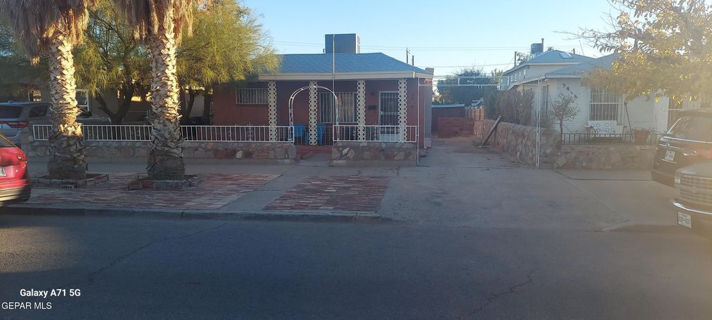 3920 CLIFTON Avenue, El Paso, TX 79903