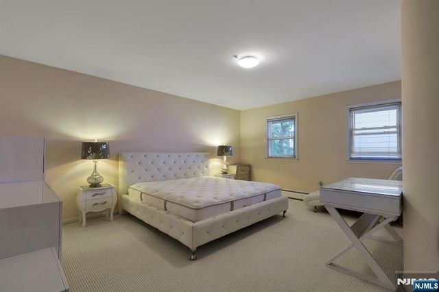 38 Ash Street, Englewood Cliffs, NJ 07632