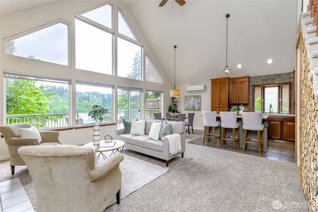 40420 Ski Park Rd E, Eatonville, WA 98328