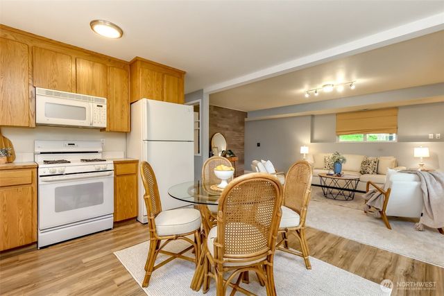 40420 Ski Park Rd E, Eatonville, WA 98328