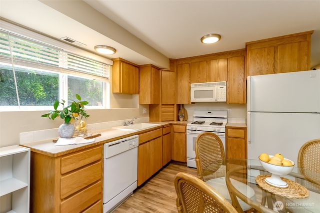 40420 Ski Park Rd E, Eatonville, WA 98328