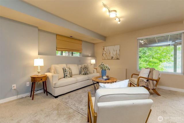 40420 Ski Park Rd E, Eatonville, WA 98328