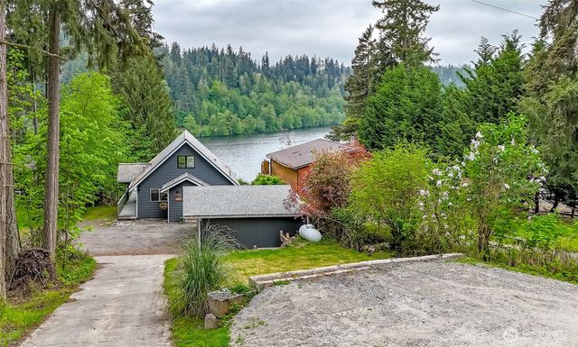 40420 Ski Park Rd E, Eatonville, WA 98328